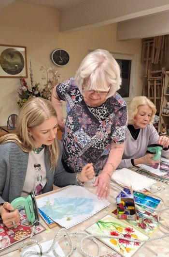 Rodinné tvorenie - encaustika